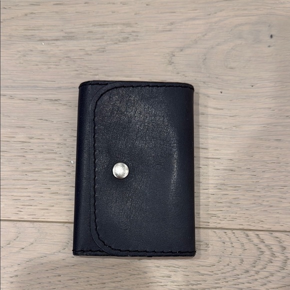 Black Leather Key Holder - Picture 3 of 3